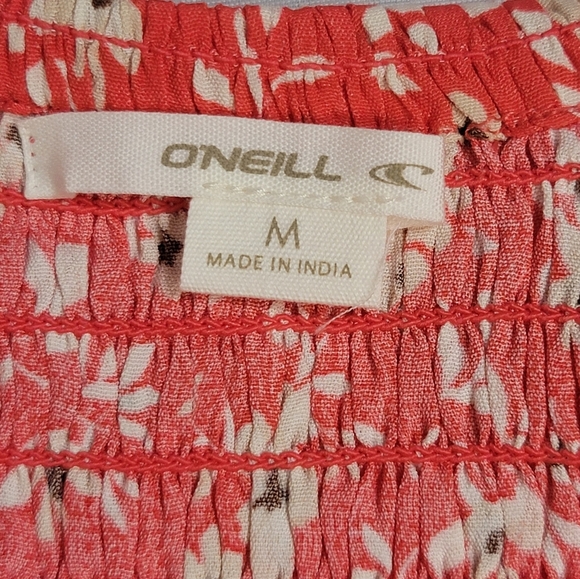 O'Neill Lorna Short Sleeve Floral Smocked Crop Top Size Medium - Picture 5 of 12